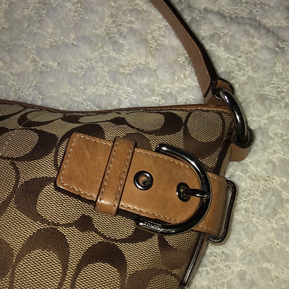 Leather and logo Coach Purse with Dust Bag - Picture 4 of 8